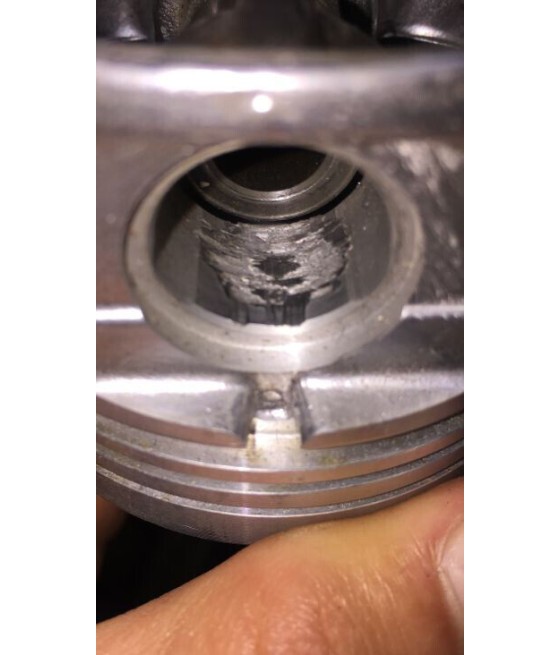 21221601 SERIE PISTONI S/FASCE FIAT/LANCIA FIRE diam.70,40 C/DIFETTI VEDI FOTO