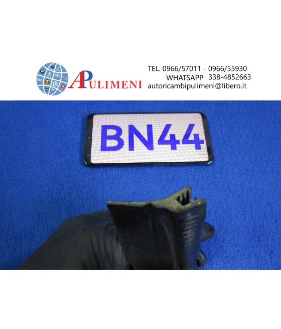 124142 GUARNIZIONE PARAURTI GRIGLIA ANTERIORE ALFA ROMEO ARNA (LUNGH. 70 cm )