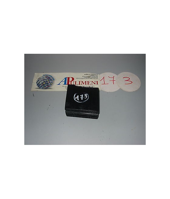 1144 TAMPONE PARAURTI...