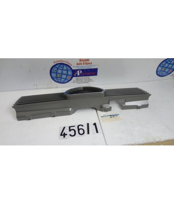 3891 GRIGLIA MASCHERINA ANTERIORE ALFA GIULIETTA 1.8 2.0 TD 83- GRIGIO C/SCUDO