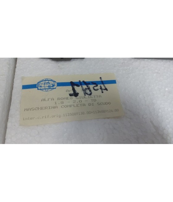 3891 GRIGLIA MASCHERINA ANTERIORE ALFA GIULIETTA 1.8 2.0 TD 83- GRIGIO C/SCUDO