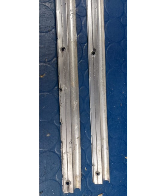 COPPIA MODANATURA BATTITACCO PORTA DX/SX ALLUMINIO FIAT 500 F L R (74CM) USATI