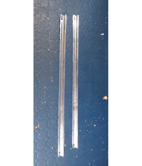 COPPIA MODANATURA BATTITACCO PORTA DX/SX ALLUMINIO FIAT 500 F L R (74CM) USATI