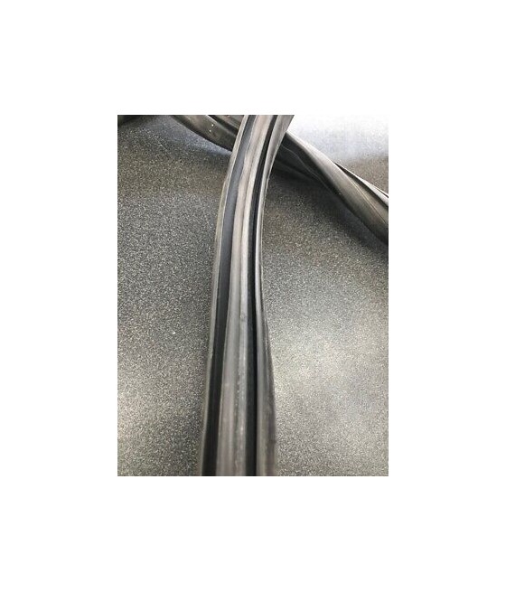 75-13390 9401603 GUARNIZIONE PARABREZZA (SEAL GLASS FRONT ) RENAULT R5 C/INSERTO