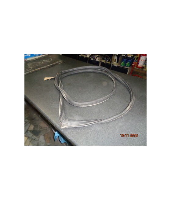 9404503 GUARNIZIONE LUNOTTO (SEAL GLASS REAR) PEUGEOT 505