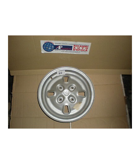 $productcomments_product->name