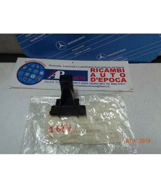 Q0001828V005000000 SUPPORTO TENUTA MANIGLIA PORTA INTERNA SMART R450