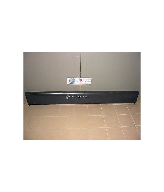 7410.45 PARAURTI POSTERIORE NERO C/PROFILO CROMATO PEUGEOT 505 79-85