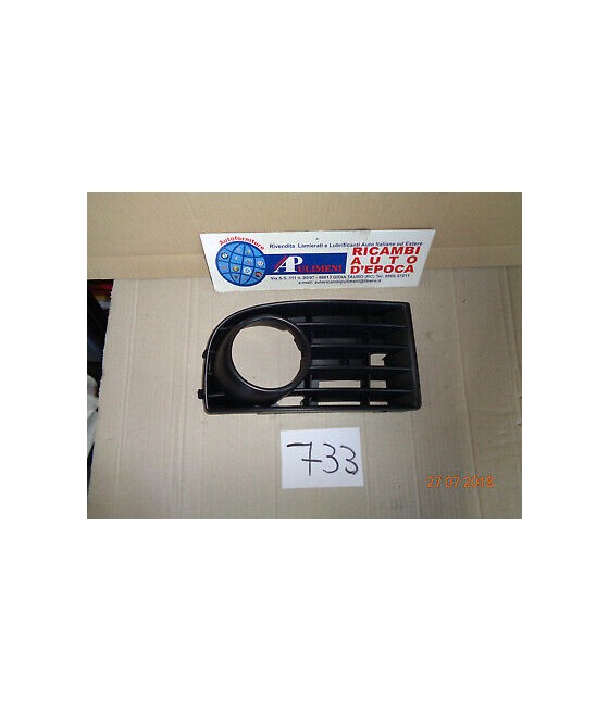 0908718 GRIGLIA PARAURTI DX...